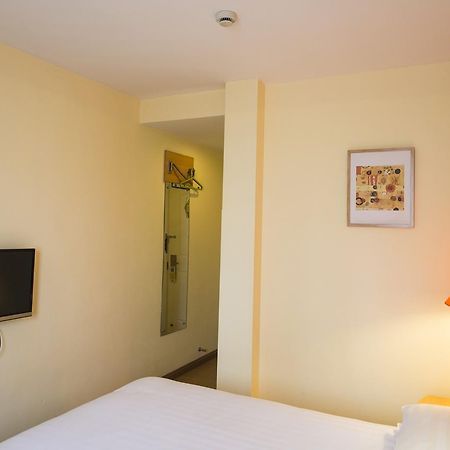 Home Inn Changchun Dajing Road Ouya Outlets Zewnętrze zdjęcie